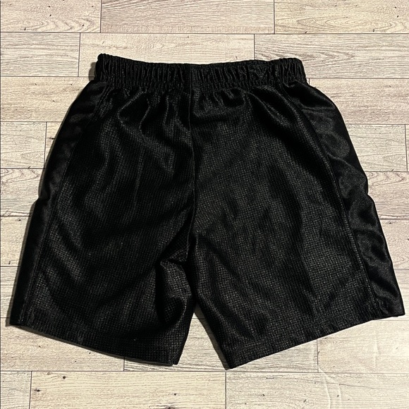 Nike Kids Black Mesh Shorts - Picture 3 of 3